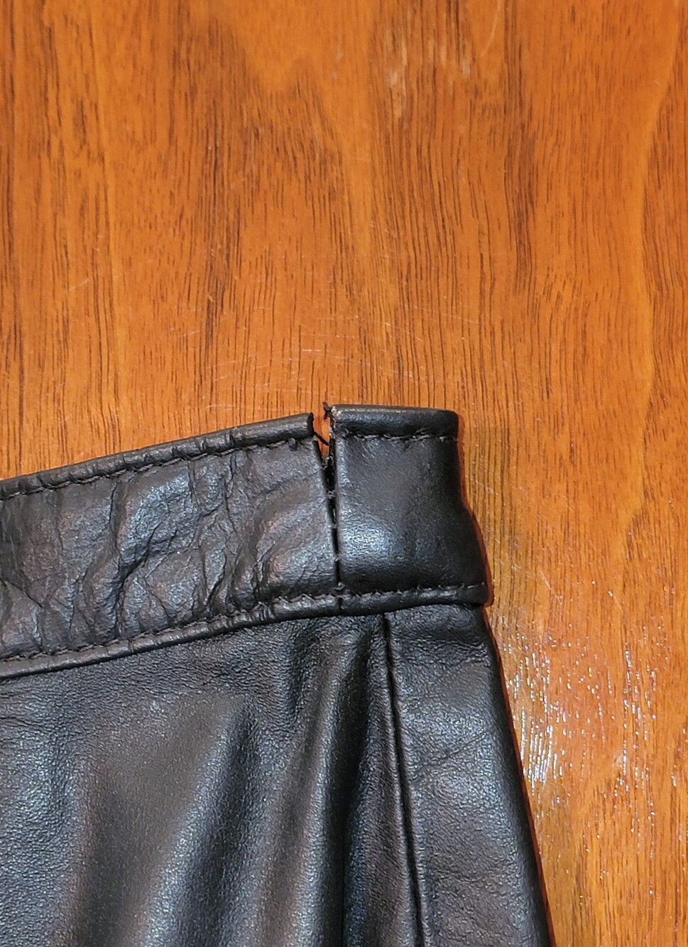 VTG Comint Black Leather Pencil Skirt High Waist Split Front Midi Size 5/6 - Picture 16 of 16